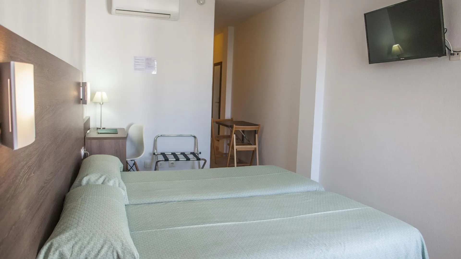 Hotel Loar Ferreries Spain