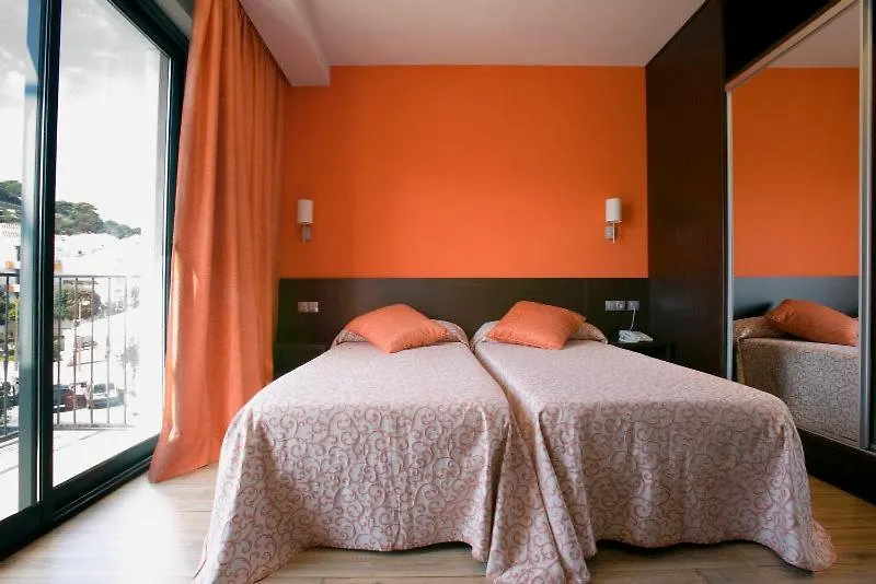 Hotel Loar Ferreries 3*,  Spain
